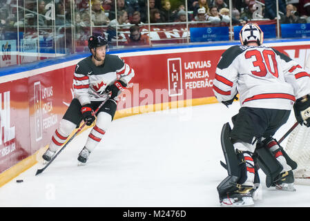 Riga, Lettonie. 4e Février, 2018.. Cody, Goloubef au cours de pré-tournoi match entre le Canada et l'équipe nationale de hockey sur glace de hockey sur glace de l'équipe de Lettonie à Riga Arena. Credit : Gints Ivuskans/Alamy Live News Banque D'Images