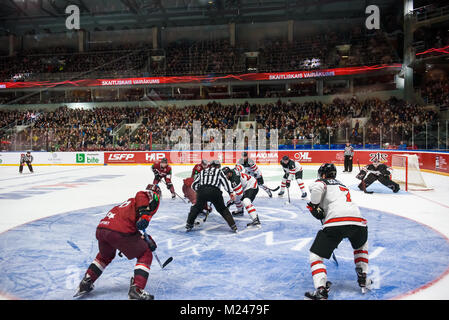 Riga, Lettonie. 4e Février, 2018.. Pré-tournoi match entre l'équipe du Canada de hockey sur glace et de hockey sur glace de l'équipe de Lettonie à Riga Arena. Credit : Gints Ivuskans/Alamy Live News Banque D'Images