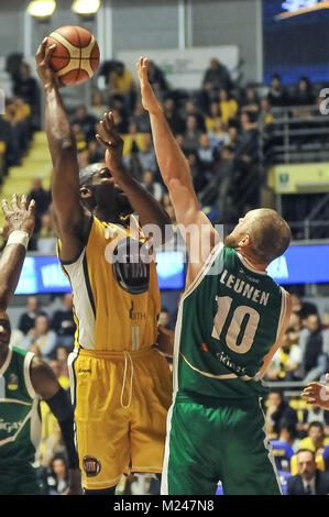 Turin, Italie. 4e Mar, 2018. Trevor Mbakwe (Fiat Auxilium Torino) au cours de la SERIE A PANIER CAMPIONATO 2017/18 match de basket-ball entre FIAT AUXILIUM TORINO VS SIDIGAS PalaRuffini à Avellino le 04 février, 2018 à Turin, Italie. Banque D'Images