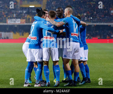 Naples, Campanie, Italie. 4e Mar, 2018. Marek Hamsik de SSC Napoli célèbre après avoir marqué le 0-2 au cours de la Serie A italienne correspondance entre SSC Napoli et Bologne à Ciro Vigorito Stadium. Vicinanza/crédit : Ernesto SOPA/ZUMA/Alamy Fil Live News Banque D'Images