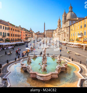 La Piazza Navona et la fontaine de Neptune de dessus le matin,Rome,Italie. Rome Piazza Navona est l'une des principales attractions de Rome et l'Italie Banque D'Images