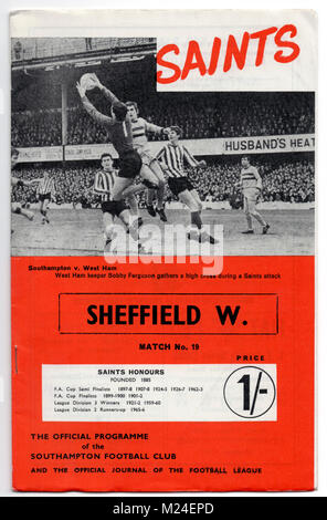 Programme de football : Southampton v Sheffield Mercredi, 30 mars, 1968. SAouthampton a gagné 2-0. Banque D'Images
