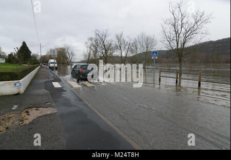 Vernon, France - 4 Février 2018 : l'inondation de la Seine à Vernon, les routes de France, 2018 Banque D'Images