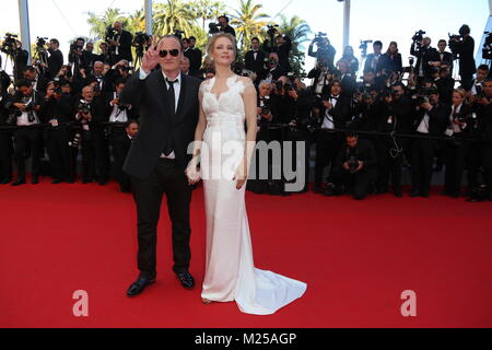 Cannes, France. 24 mai, 2014. Réalisateur Quentin Tarantino et Uma Thurman assister à la cérémonie de clôture de la 67e Festival International du Film de Cannes au Palais des Festivals de Cannes, France, le 24 mai 2014. Credit : Hubert Boesl -aucun- SERVICE DE FIL dans le monde entier | conditions/dpa/Alamy Live News Banque D'Images