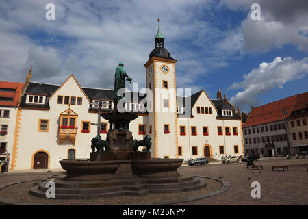 Brunnendenkmal Obermarkt mit und Rathaus, Freiberg, Landkreis Mittelsachsen, Sachsen, Allemagne Banque D'Images