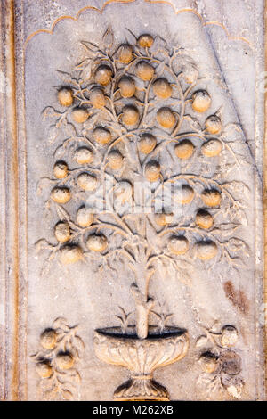 Détail d'une fontaine en pierre, dans le vieux Istanbul. Du côté européen. Banque D'Images