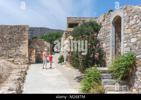 Ancienne léproserie bâtiments sur l'île de Spinalonga (Kalydon), Elounda, Crète, Λασίθι (Crète), Grèce Banque D'Images