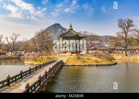 Au printemps Gyeongbokgung, Séoul, Corée du Sud Banque D'Images