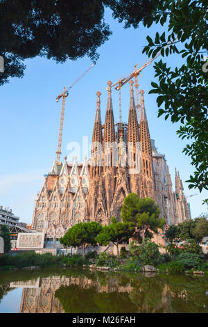 Barcelone, Espagne - 26 août 2014 : La Cathédrale La Sagrada Familia conçue par Antoni Gaudi qui est en cours de construction depuis 1882 et est toujours en construction Banque D'Images