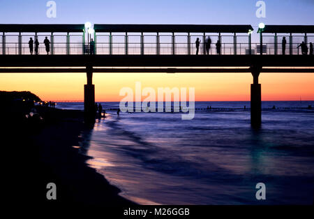 Seebrüche (pier) à Heringsdorf dans la soirée, l'île d'Usedom, Mecklembourg Poméranie occidentale, Allemagne Banque D'Images