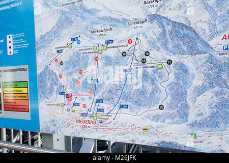 Plan des pistes de ski, village de Niederau, Alpenbach, Tirol, Autriche Europe Banque D'Images