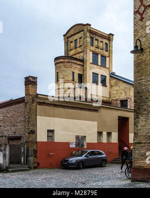 Berlin Prenzlauerberg, Cour d,ancien Königstadt brasserie. Les sociétés résidentes ont formé une coopérative pour acheter des capacités Banque D'Images