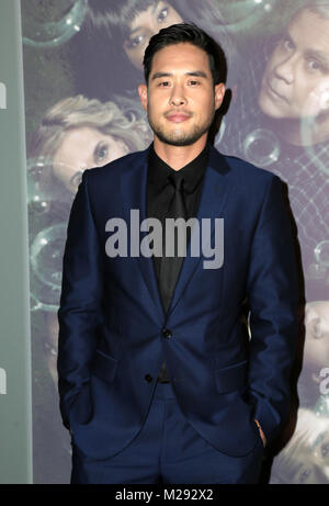 Los Angeles, CA, USA. 05 févr., 2018. Raymond Lee à l'Ici et maintenant en première mondiale au Los Angeles Lot DGA le 5 février 2018 à Los Angeles, Californie. Crédit : David Edwards/media/Alamy Punch Live News Banque D'Images