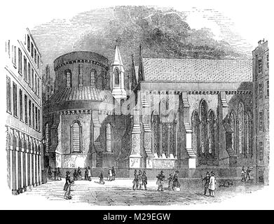 L'église du Saint-Sépulcre, universellement connu comme l'église Ronde, est une église anglicane de la ville de Cambridge, en Angleterre. Il a été construit autour de 1130, sa forme d'être inspiré par la rotonde de l'église du Saint-Sépulcre de Jérusalem. Il a été construit par la Fraternité du Saint Sépulcre, qui étaient probablement un groupe d'Austin chanoines. Banque D'Images