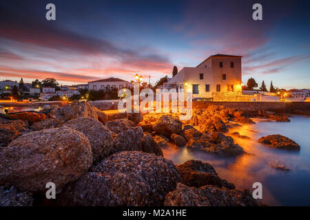 Vue sur le port de Spetses, Grèce. Banque D'Images