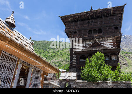 Ancien Fort Kamru à Sangla, bien du patrimoine mondial, sur la façon de Chitkul, Himachal Pradesh, Inde Banque D'Images