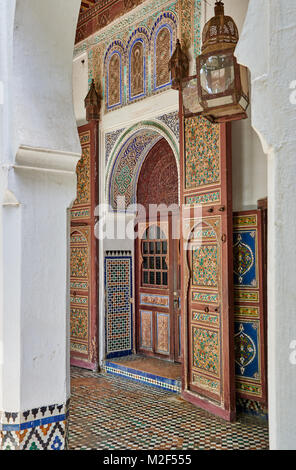 Tourné à l'intérieur de la superbe architecture mauresque et dans l'intérieur du Musée Dar jamai, Meknès, Maroc, Afrique Banque D'Images