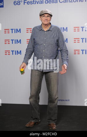 San Remo, Italie. 07Th Feb 2018. Sanremo, 68e Festival de la chanson italienne - Photocall James Taylor - James Taylor : Crédit Photo Agency indépendante/Alamy Live News Banque D'Images