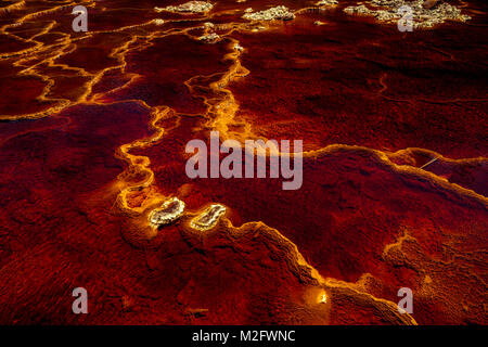 Couleurs fantastiques de Rio Tinto. La rivière est célèbre pour sa couleur rouge profond en raison de la forte concentration de sels de fer et de sulfates dans l'eau. Province H Banque D'Images