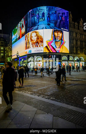 Au cours de Londres 2018 Lumiere le vendredi 19 janvier 2018, Piccadilly Circus est fermée à la circulation Banque D'Images