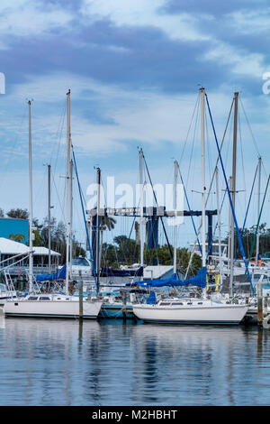 Voiliers amarrés sur l'île de San Carlos, Ft Myers, Floride, USA Banque D'Images