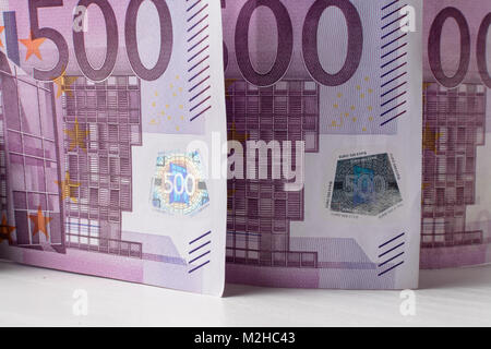 500 euro note argent dans le support Banque D'Images