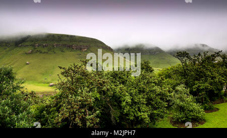 Vue depuis Rock Lodge au château du géant - Montagne Drakensburg, province du Kwazulu-Natal - Afrique du Sud Banque D'Images