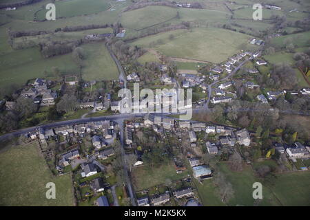 Une vue aérienne du Nord Yorkshire Village de Thornton-in-Craven Banque D'Images