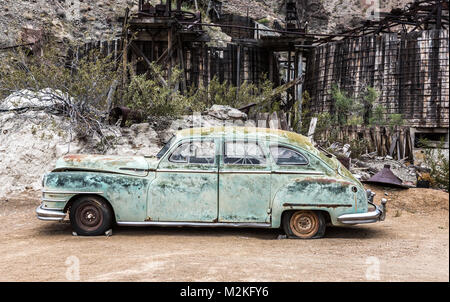 NELSON , USA - 10 juin : Vieille voiture rouillée dans Nelson Nevada ville fantôme le 10 Juin ,2015 Banque D'Images