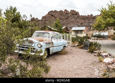 NELSON , USA - 10 juin : Vieille voiture rouillée dans Nelson Nevada ville fantôme le 10 Juin ,2015 Banque D'Images