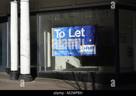 Magasin de détail pour laisser à Nottingham, Royaume-Uni. Banque D'Images