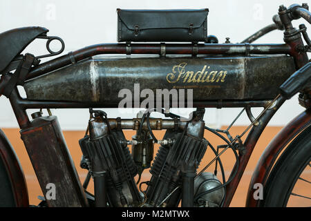 Trieste, Italie 02 sept 2016:afficher 110 anni del Motoclub Trieste. Photo de jumeaux indien rare 7hp 1000cc 1912. Indien est une marque américaine de motos[ Banque D'Images