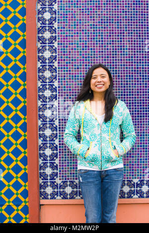 Portrait d'une jeune femme américaine d'origine asiatique (espagnol et japonais). Banque D'Images