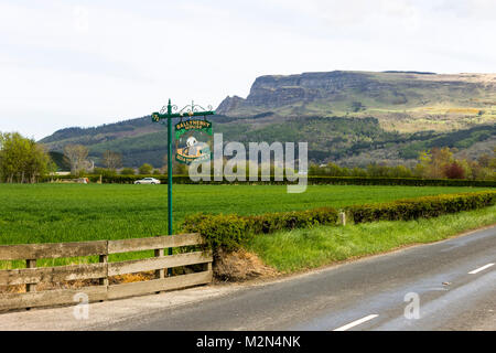 Binevenagh mountain en Irlande du Nord, un lieu de tournage populaire de fantaisie, les émissions de télévision Banque D'Images