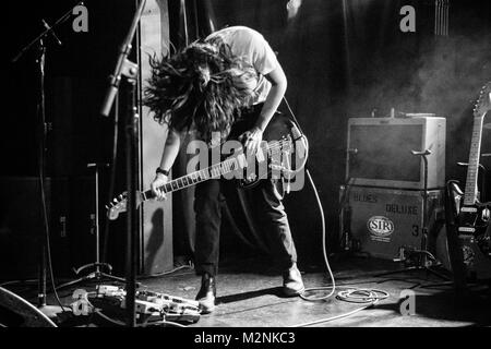 Courtney Barnet réalise avec Jen Cloher à l'Echo dans Echo Park, Los Angeles, CA, USA, dans le cadre de la tournée américaine Cloher, 2018 Banque D'Images