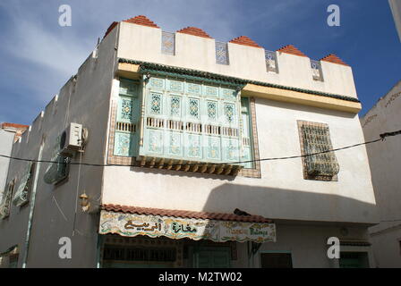 Fenêtre traditionnelle, Kairouan, Tunisie Banque D'Images