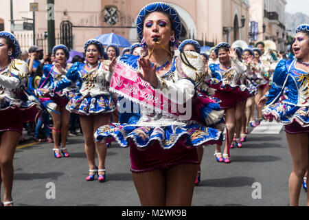 Défilé de la Candelaria, la tradition de Puno, Lima, Pérou Banque D'Images