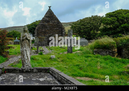 L'Irlande. Dingle, Kilmalkedar church. Site médiéval et des premiers chrétiens. Bien que l'histoire de ce site est associé à St Brendan on pense Banque D'Images