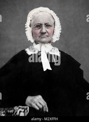 Senior woman dans un bonnet pose dans un ferrotype portrait, ca. 1890. Banque D'Images