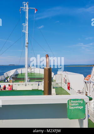 La station de sauvetage sur le ferry à partir de la Nouvelle-Écosse à l'Île du Prince Édouard, Canada. Banque D'Images