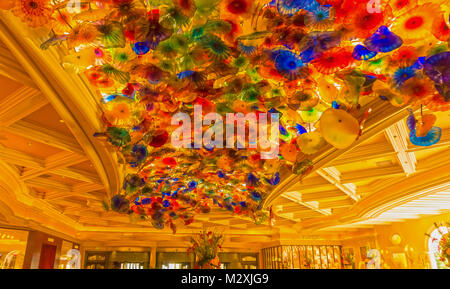 Las Vegas, USA - Mai 05, 2016 : Le plafond de fleurs verre soufflé à l'hôtel Bellagio Banque D'Images