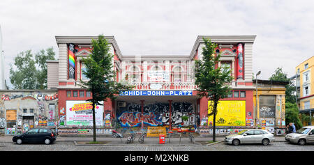 Hambourg, Allemagne. La Rote Flora dans le Schulterblatt (rue) dans le Schanzenviertel (district) de Hambourg, le Centre de la scène autonome de Hambourg. Streetline voir Banque D'Images