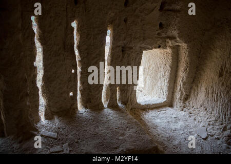 Grotte calcaire abandonnées monastère, église souterraine dans la région de Voronezh, Kalach Banque D'Images