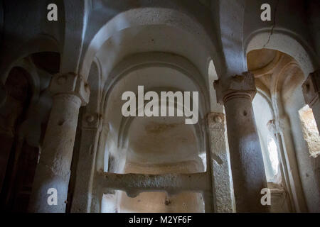 Grotte calcaire abandonnées monastère, église souterraine dans la région de Voronezh, Kalach Banque D'Images