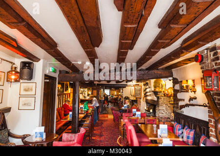 L'Angleterre, Devon, Dartmouth, Bar dans l'hôtel Château Royal Banque D'Images