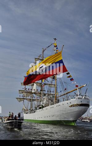 Amsterdam, Pays-Bas - le 23 août 2015 : l'ARC Gloria Tall Ship (Colombie) au milieu de la voile, le dernier jour de la voile 2015 Banque D'Images