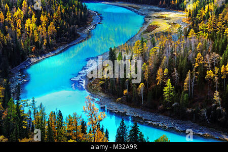 Xinjiang Kanas Moon Bay Banque D'Images