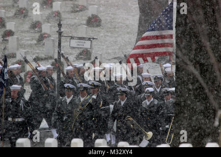 Bande de la Marine américaine et garde de cérémonie par United States Navy Band Banque D'Images