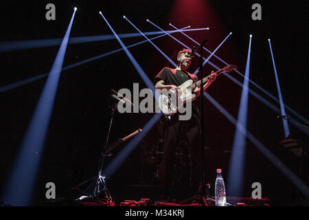 Danemark, copenhague - Febrauary 8, 2018. Le chanteur, auteur-compositeur et musicien Alex Vargas effectue un concert live au Royal Arena à Copenhague. (Photo crédit : Gonzales Photo - Thomas Rasmussen). Banque D'Images