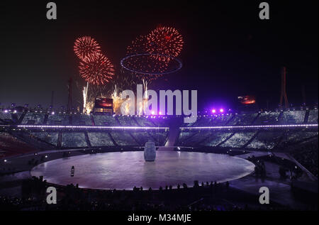 Pyeongchang, Corée du Sud. Feb 9, 2018. Photo montre la cérémonie d'ouverture des Jeux Olympiques d'hiver de PyeongChang 2018 tenue au Stade olympique de PyeongChang, Corée du Sud, le 9 février 2018. Credit : Fei Maohua/Xinhua/Alamy Live News Banque D'Images